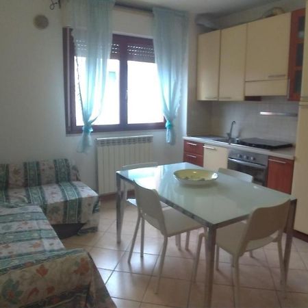 Ferienwohnung Cleo Camelia Falconara Marittima Exterior foto